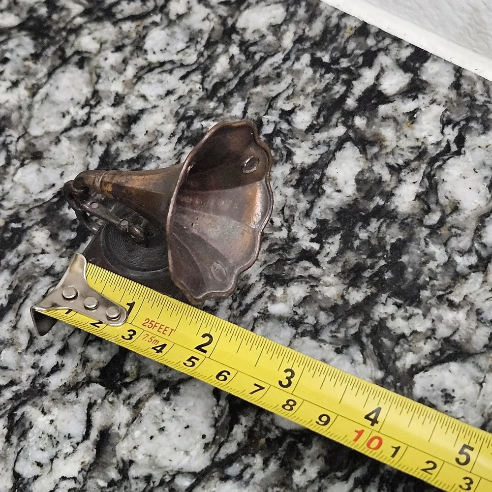 miniature die-cast‎ metal gramophone pencil sharpener